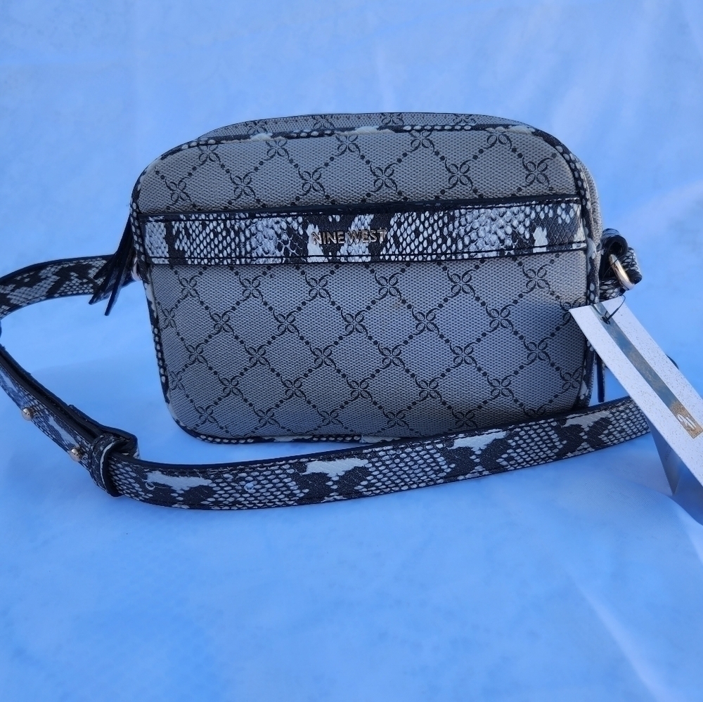 NINE West Irina Camera Bag /handbag